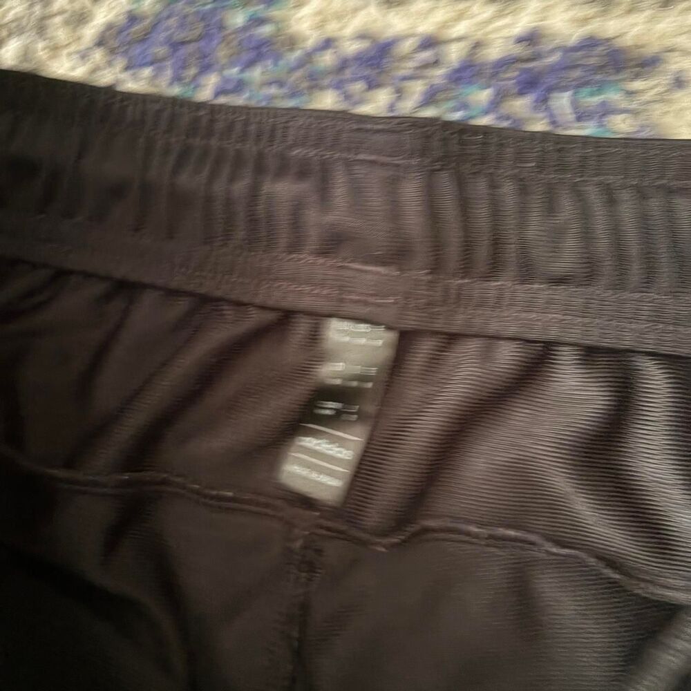 Adidas Black Track Pants Red Stripe Straight Leg Athletic Gym Workout Medium - Picture 4 of 7
